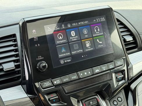 Used 2023 Honda Odyssey Elite image 12