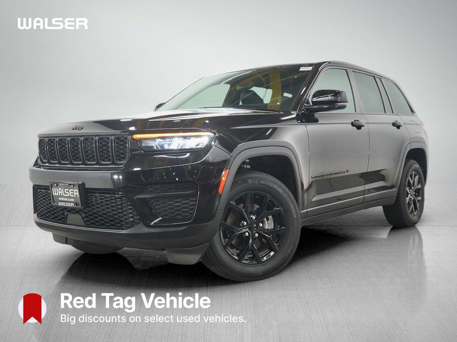 Used 2024 Jeep Grand Cherokee Altitude AWD/4WD image 1