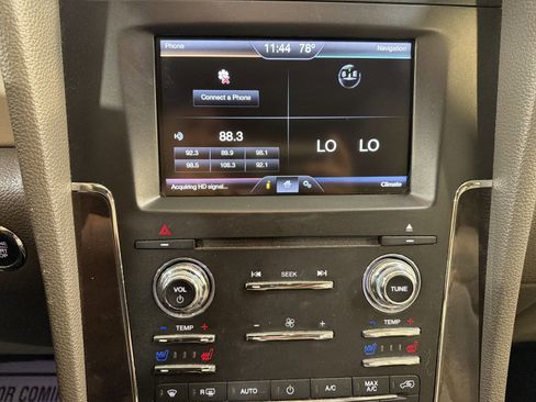 Used 2015 Lincoln Navigator 2WD image 17