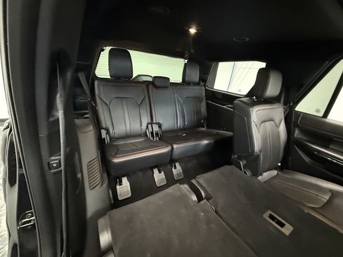 Used 2019 Ford Expedition Limited w/ Equipment Group 303A AWD/4WD image 26