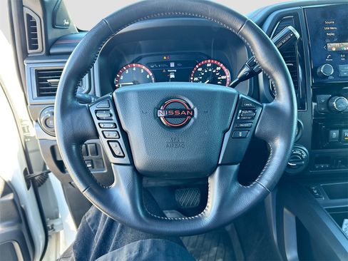 Used 2023 Nissan Titan PRO-4X w/ Pro-4x Convenience Package image 11