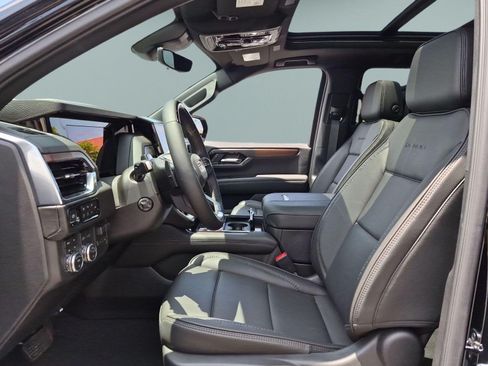 New 2026 GMC Yukon XL Denali w/ Denali Reserve Package AWD/4WD image 12