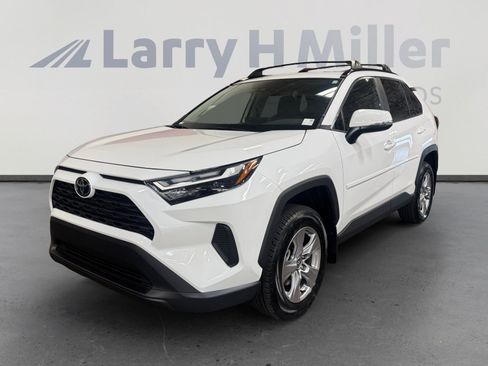 Certified 2025 Toyota RAV4 XLE w/ Convenience Package FWD image 1