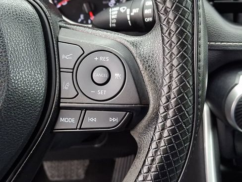 Certified 2022 Toyota RAV4 XLE image 24