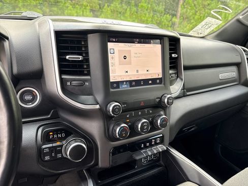 Used 2022 RAM 1500 Big Horn AWD/4WD image 11