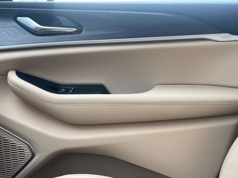 New 2026 Jeep Grand Cherokee Limited RWD image 21