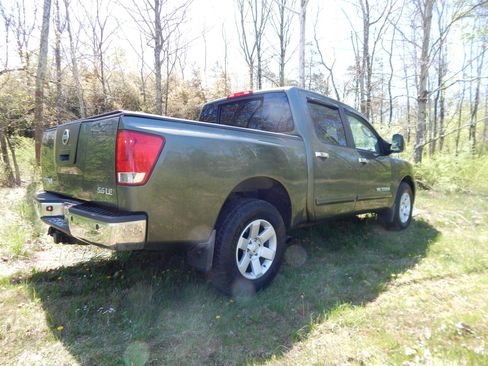 Used 2005 Nissan Titan LE w/ (T01) Tow Pkg AWD/4WD image 7