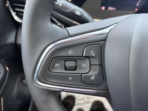 Used 2024 Buick Envista Sport Touring w/ Convenience I Package FWD image 23