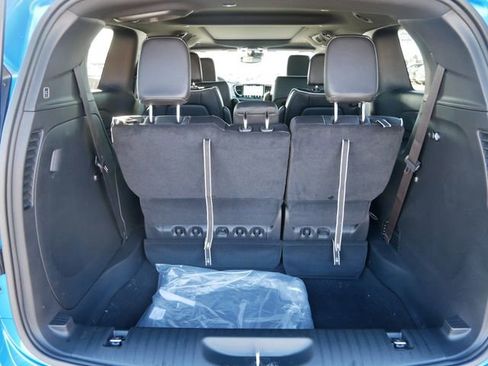 New 2026 Chrysler Pacifica Limited w/ Trailer Tow Group image 10