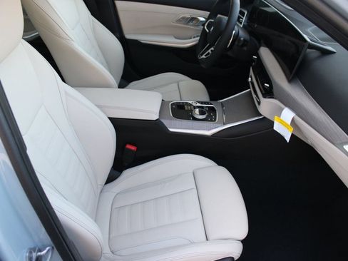 Used 2026 BMW 330i Sedan w/ M Sport Package RWD image 26