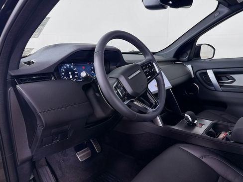 New 2026 Land Rover Discovery Sport Landmark AWD/4WD image 9