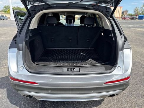 Certified 2024 Lincoln Corsair AWD w/ Rear Removable Package Tray image 25