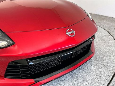 Used 2024 Nissan Z NISMO w/ Floor Mat Package image 31