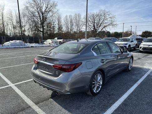 Used 2018 INFINITI Q50 Luxe w/ Essential Package (2.0T Luxe) image 6