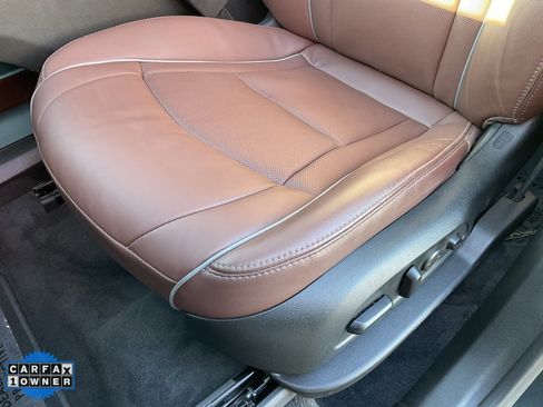 Used 2020 Buick Enclave Avenir w/ Avenir Technology Package image 17