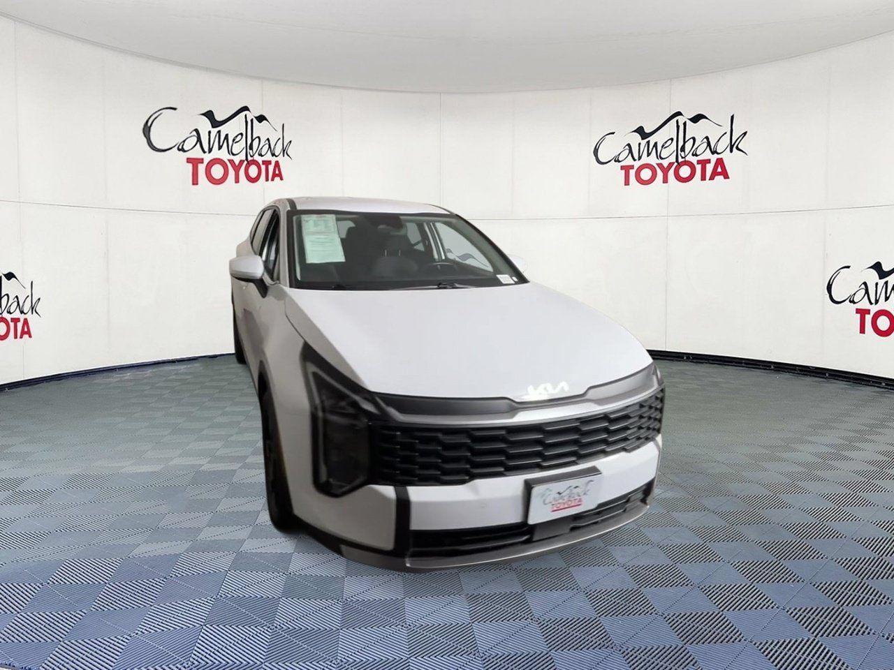 Used 2026 Kia Sportage LX FWD image 4