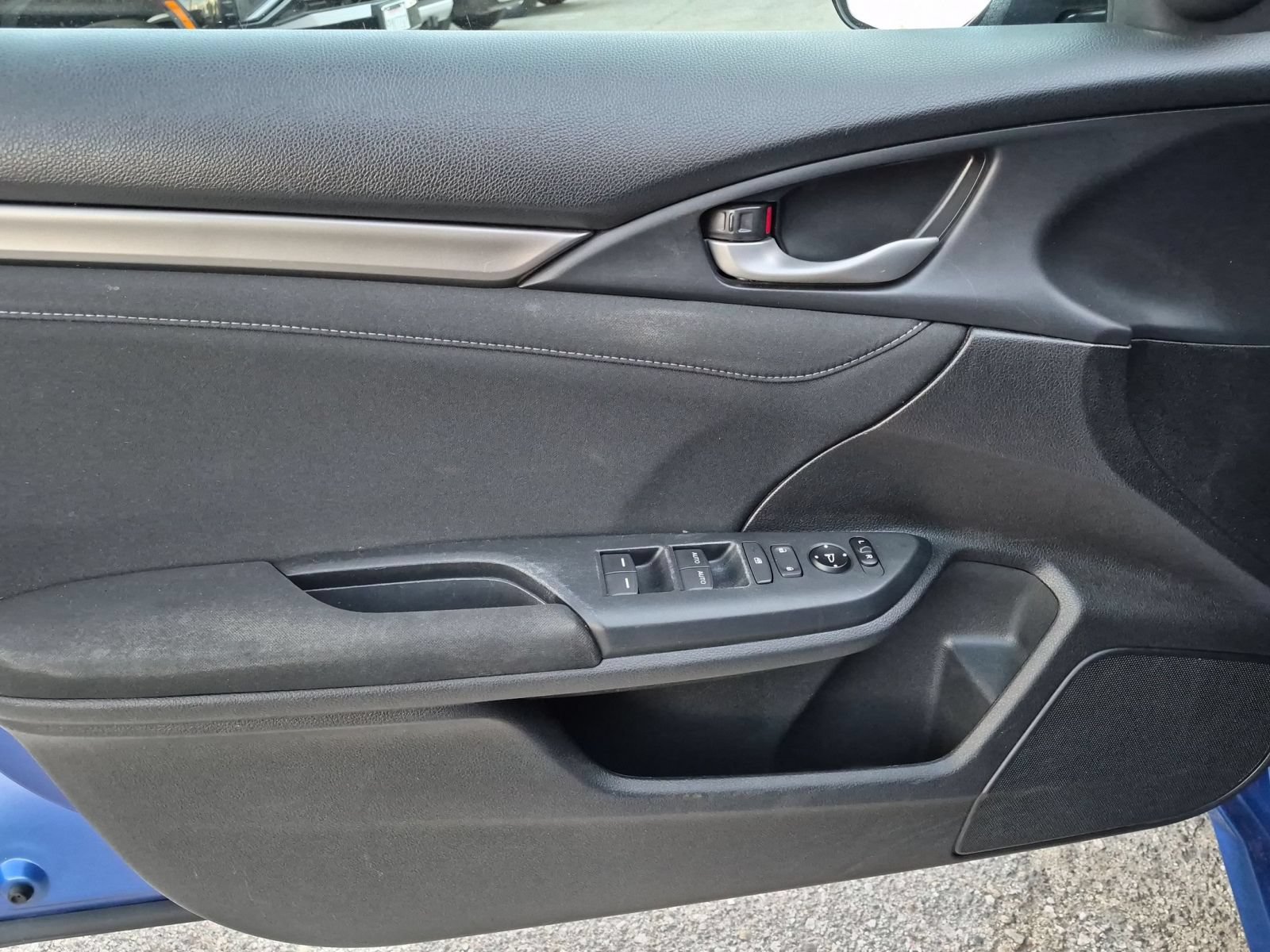 Used 2017 Honda Civic EX image 10