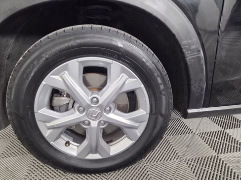 Used 2025 Honda HR-V LX image 8