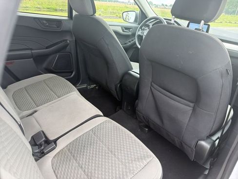 Used 2022 Ford Escape SE FWD image 17