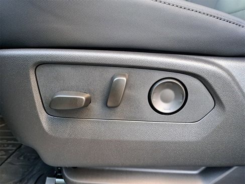 New 2025 GMC Hummer EV 2X w/ Extreme Off-Road Package image 22