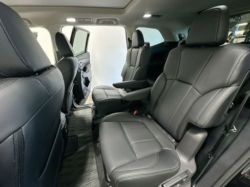 Certified 2025 Subaru Ascent Limited AWD/4WD image 20