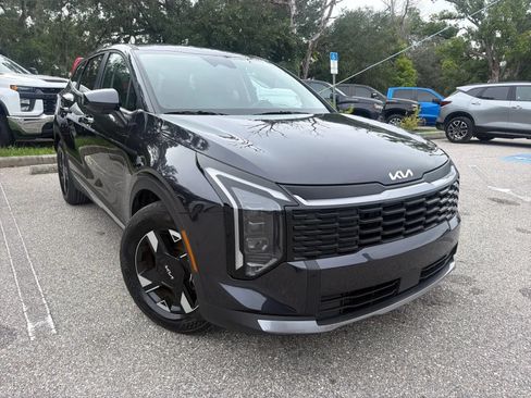 Used 2026 Kia Sportage LX FWD image 6