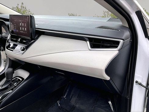 Used 2023 Toyota Corolla LE FWD image 25