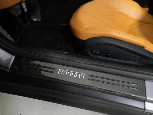 Used 2022 Ferrari 812 GTS RWD image 34