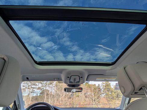 Used 2024 Audi Q8 e-tron Premium Plus w/ Premium Plus Package image 26