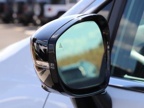 New 2026 Chrysler Pacifica Select image 11