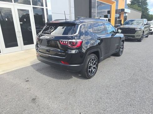 Used 2025 Jeep Compass Limited AWD/4WD image 6