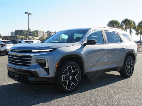 New 2026 Chevrolet Traverse High Country image 3