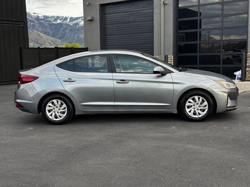 Used 2019 Hyundai Elantra SE w/ Cargo Package FWD image 38