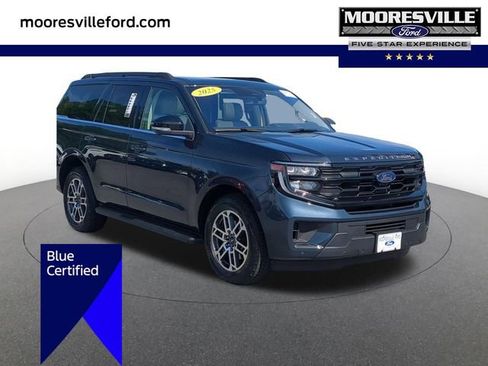 Certified 2025 Ford Expedition Active AWD/4WD image 1