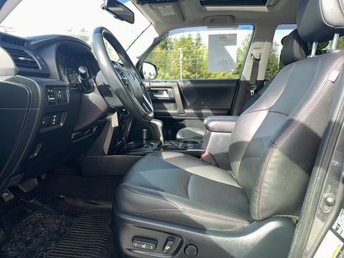 Used 2019 Toyota 4Runner TRD Off-Road Premium AWD/4WD image 14