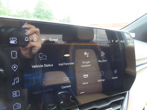 New 2025 Chevrolet Equinox ACTIV w/ Safety and Technology Package image 20