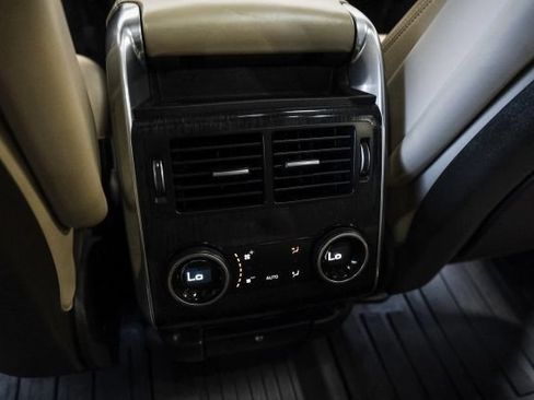 Used 2019 Land Rover Range Rover Sport HSE AWD/4WD image 33