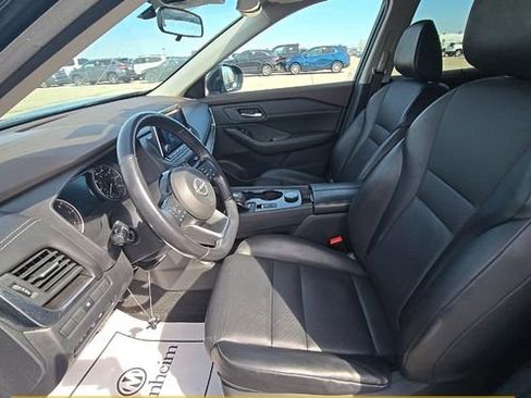 Used 2023 Nissan Rogue SV w/ SV Premium B Package AWD/4WD image 9