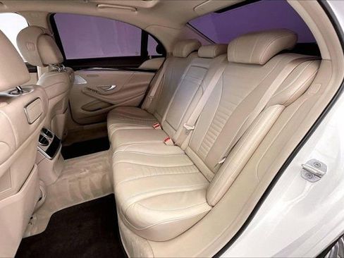 Used 2019 Mercedes-Benz S 560 Sedan image 20