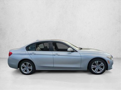 Used 2016 BMW 328i Sedan RWD image 4