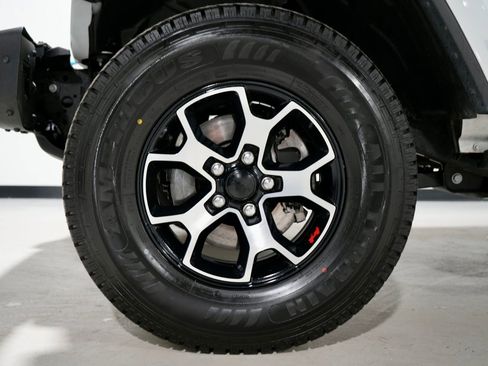 Used 2021 Jeep Wrangler Unlimited Rubicon 4xe w/ Steel Bumper Group image 31