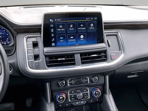 Used 2023 Chevrolet Tahoe LT AWD/4WD image 9