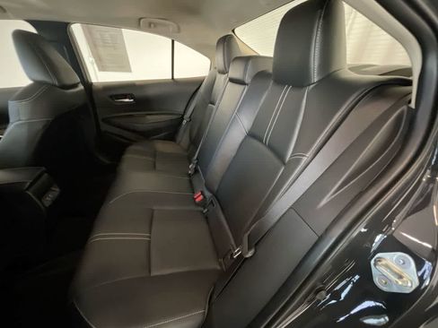 Used 2025 Toyota Corolla XLE image 23