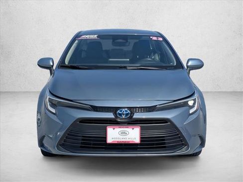 Used 2023 Toyota Corolla LE w/ Carpet Mat Package (TMS) FWD image 2
