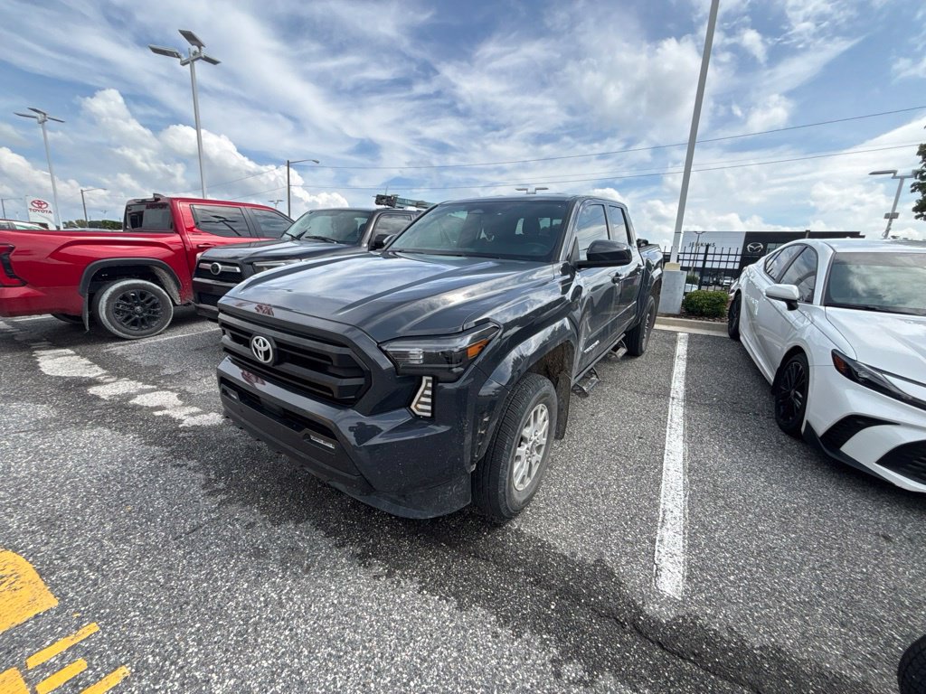 Used 2024 Toyota Tacoma SR5 AWD/4WD image 4