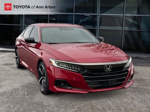 Used 2022 Honda Accord Sport image 1