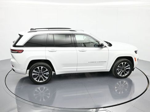 Used 2023 Jeep Grand Cherokee Overland w/ Luxury Tech Group IV image 32
