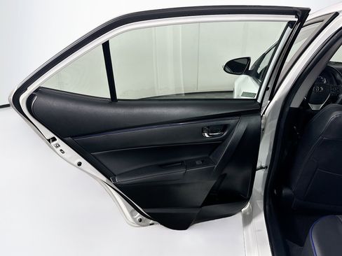 Used 2019 Toyota Corolla SE FWD image 25
