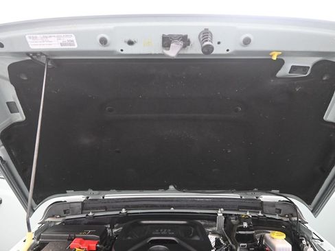 Used 2024 Jeep Wrangler Sahara AWD/4WD image 21