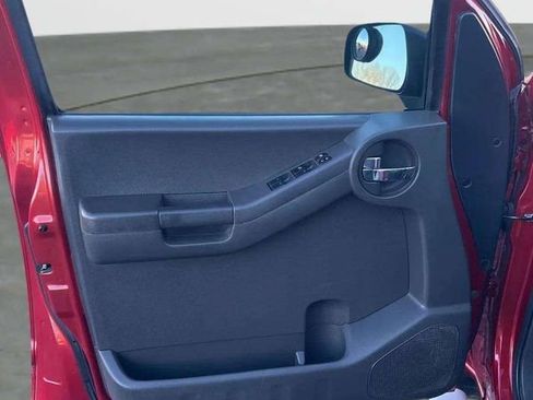 Used 2014 Nissan Xterra PRO-4X w/ Pro-4x Leather Package image 22